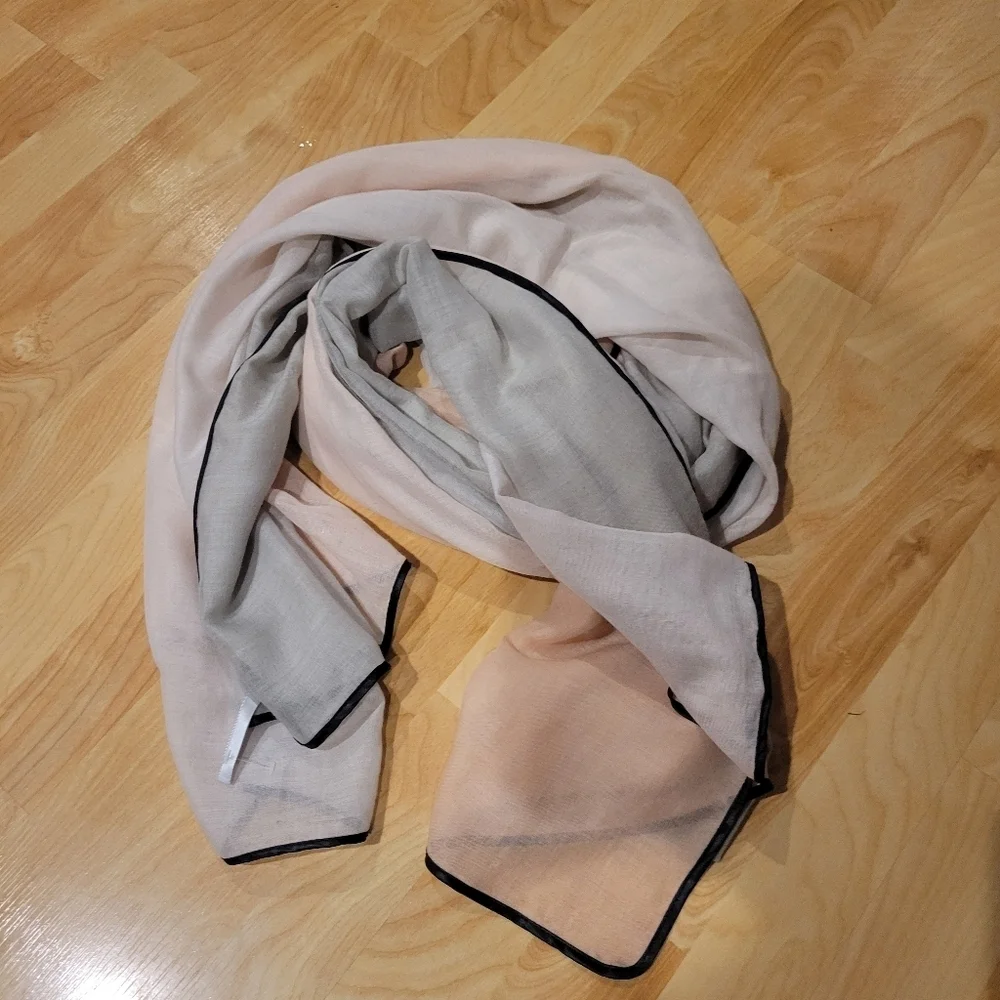Charlotte Russe Ombre Pink Grey Scarf